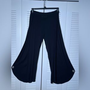 Mudd Elastic Waist Split Leg Pants | Black | Size Large / L